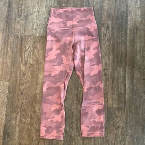 Lululemon high rise 23” Align pant